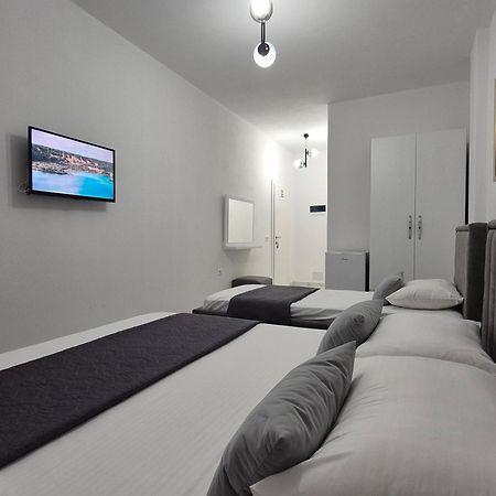 Villa Marsal Sarandë 外观 照片
