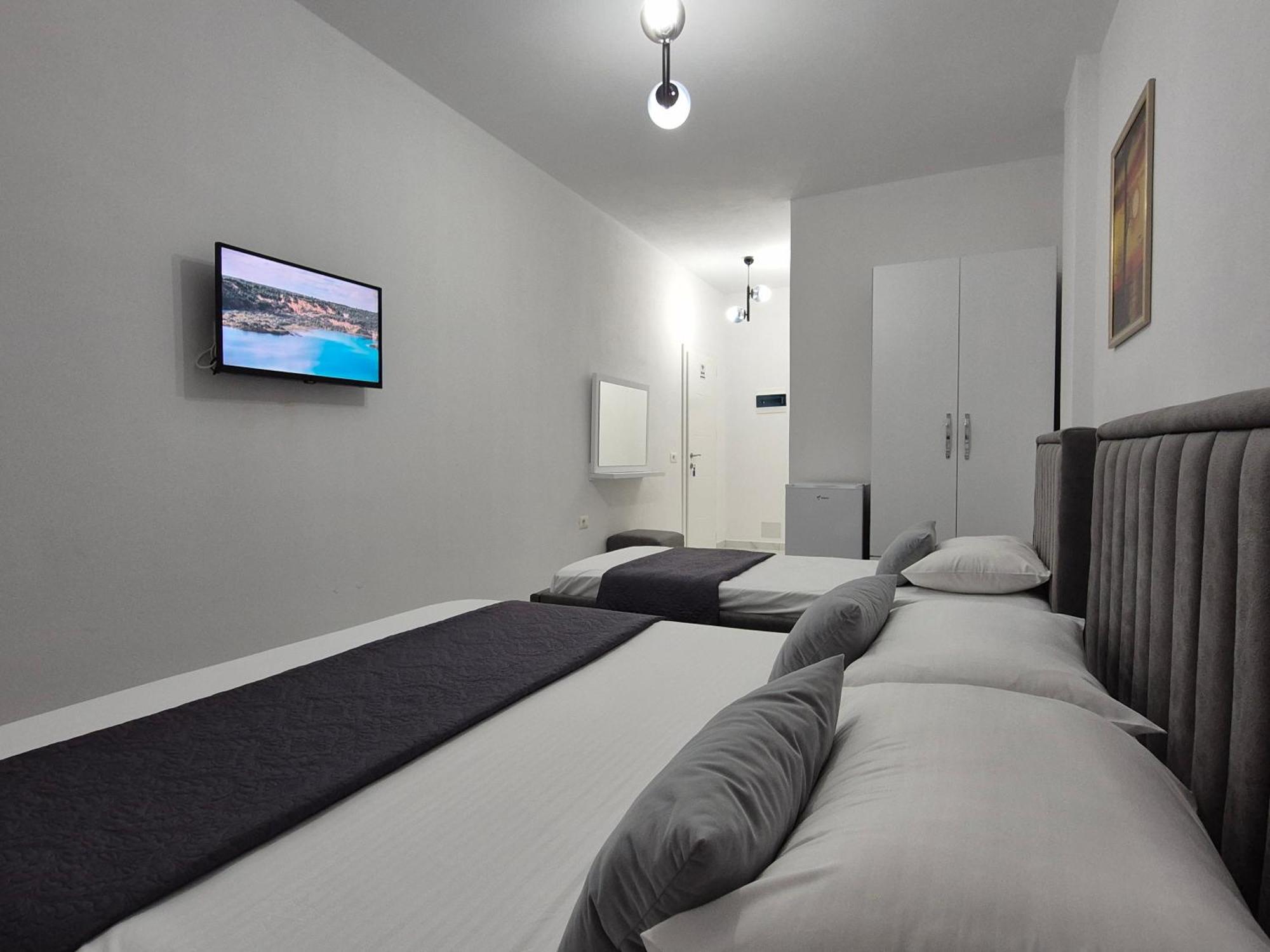 Villa Marsal Sarandë 外观 照片