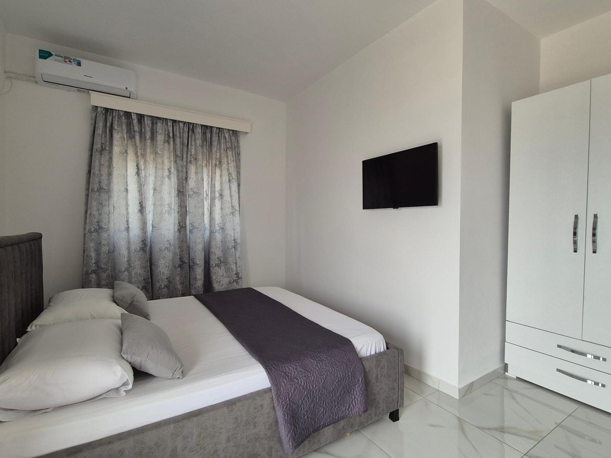 Villa Marsal Sarandë 外观 照片