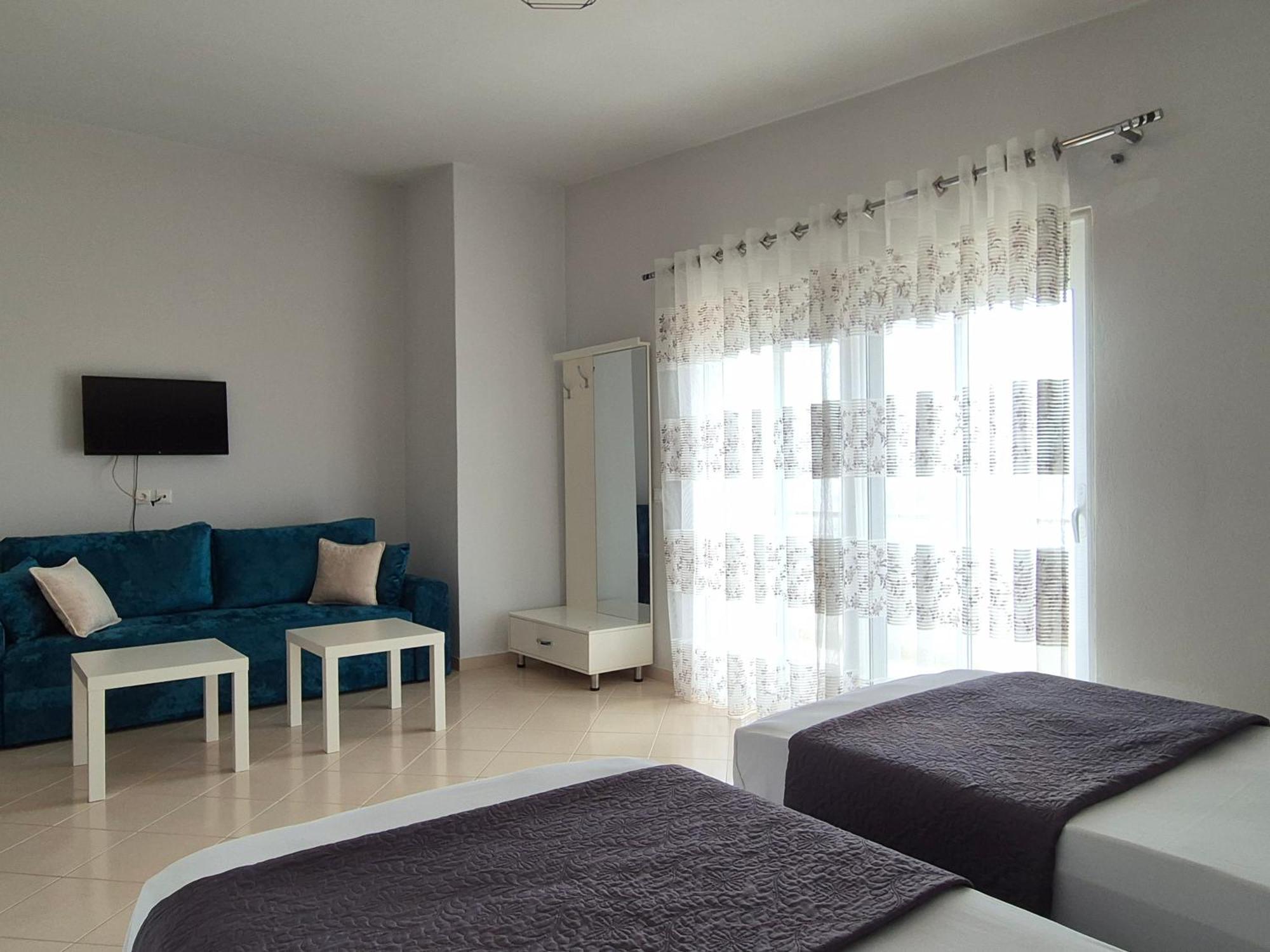 Villa Marsal Sarandë 外观 照片