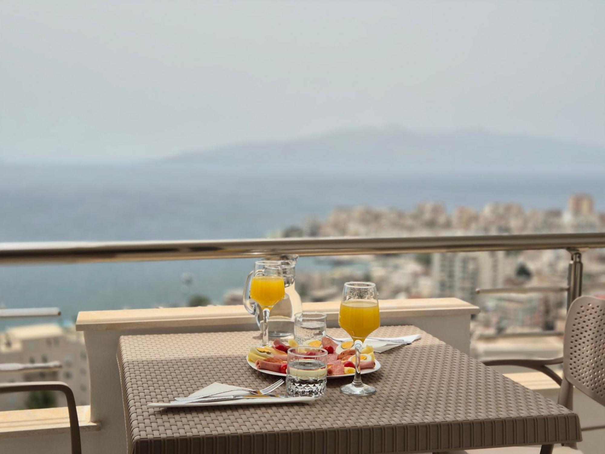 Villa Marsal Sarandë 外观 照片