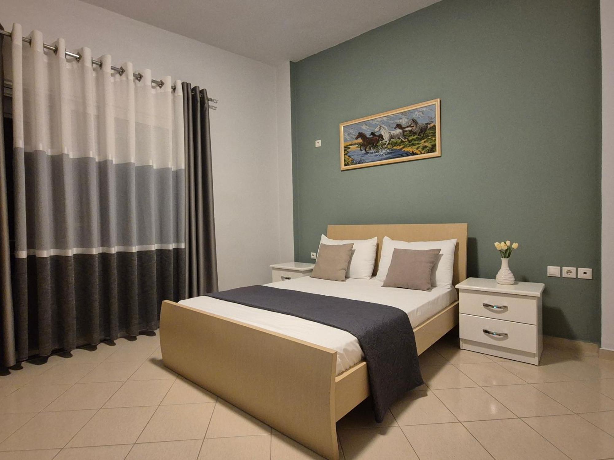 Villa Marsal Sarandë 外观 照片