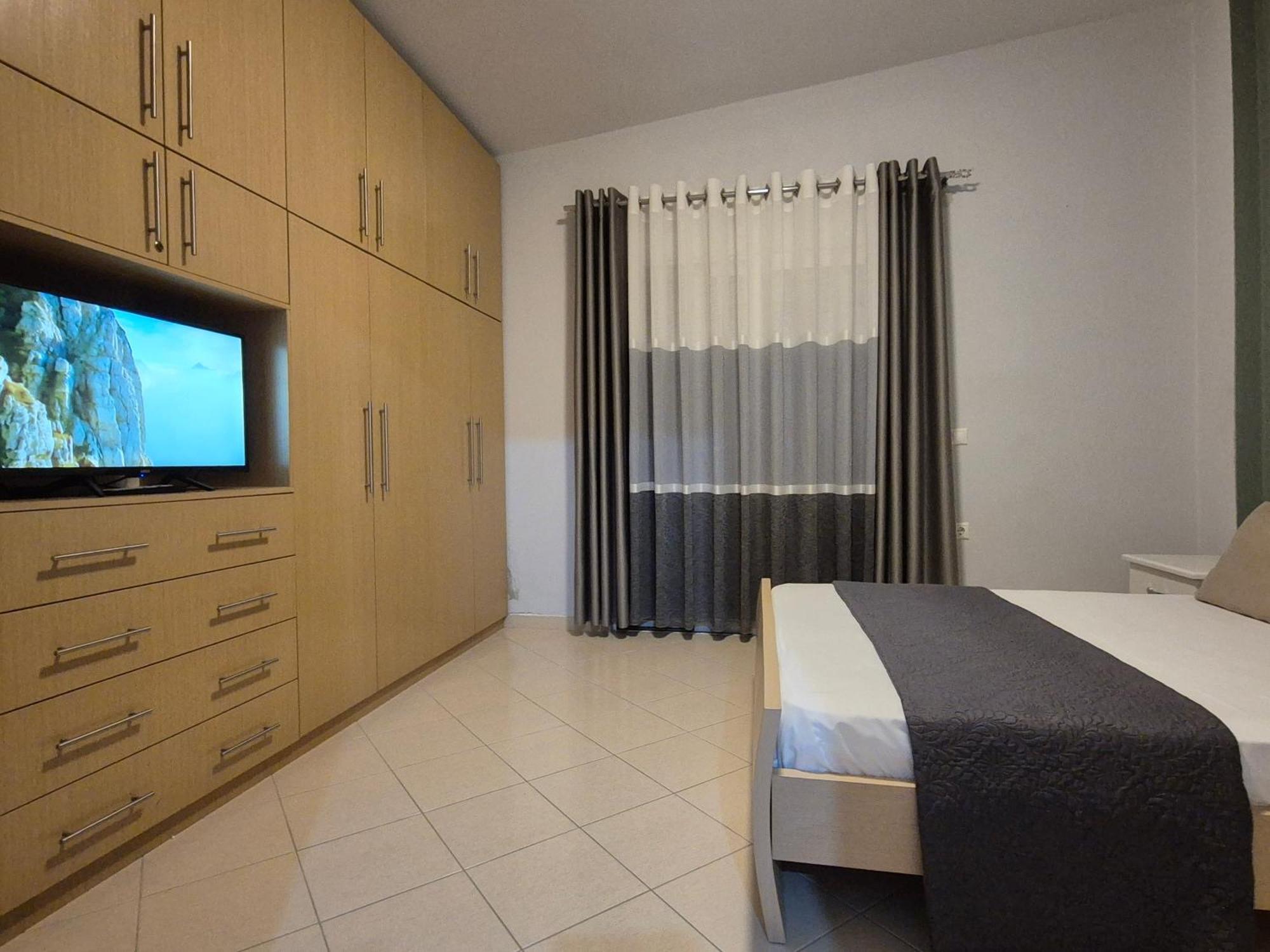 Villa Marsal Sarandë 外观 照片