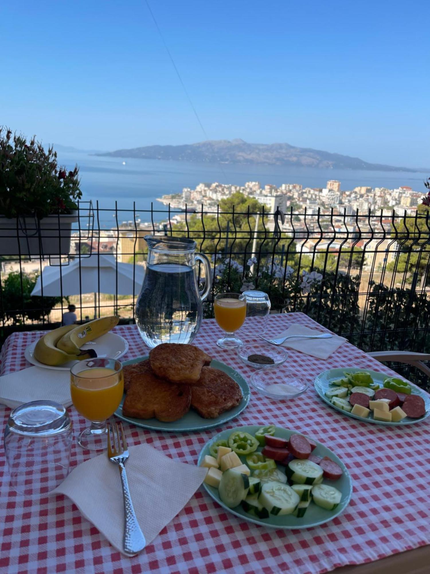 Villa Marsal Sarandë 外观 照片