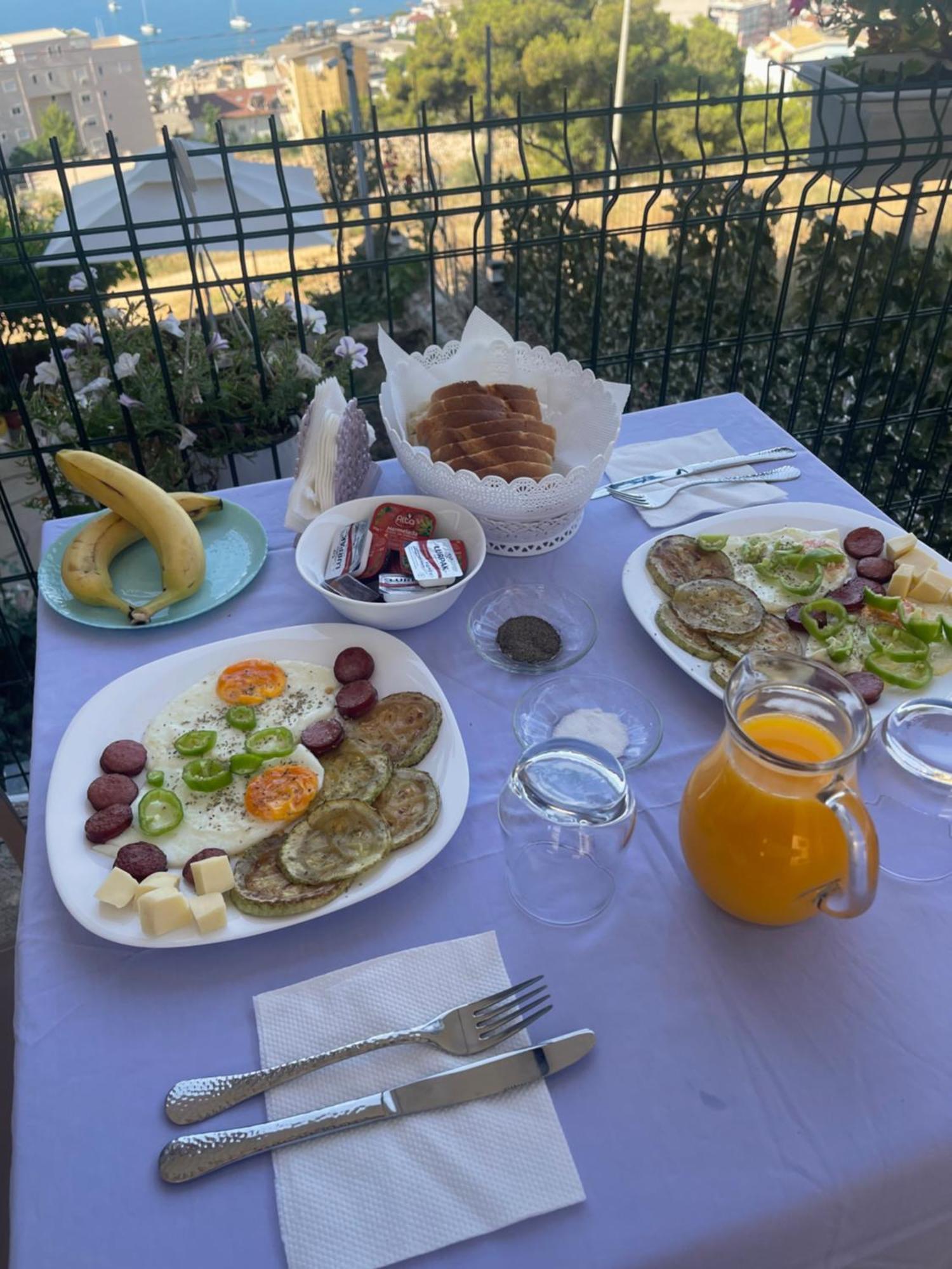 Villa Marsal Sarandë 外观 照片