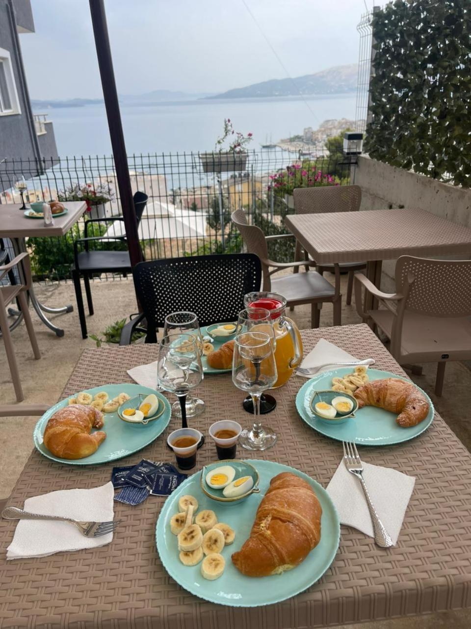 Villa Marsal Sarandë 外观 照片